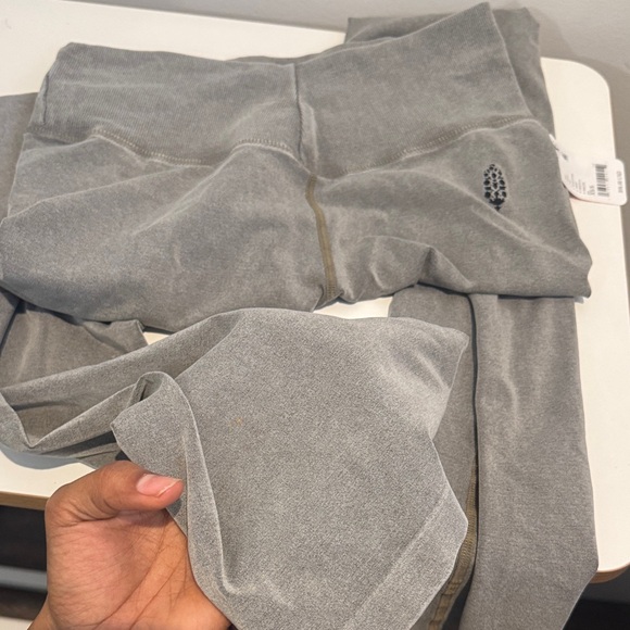 NWT FREE PEOPLE FP movement Go To Smooth Straight Leg Pants washed Sage XS/S - Picture 3 of 7